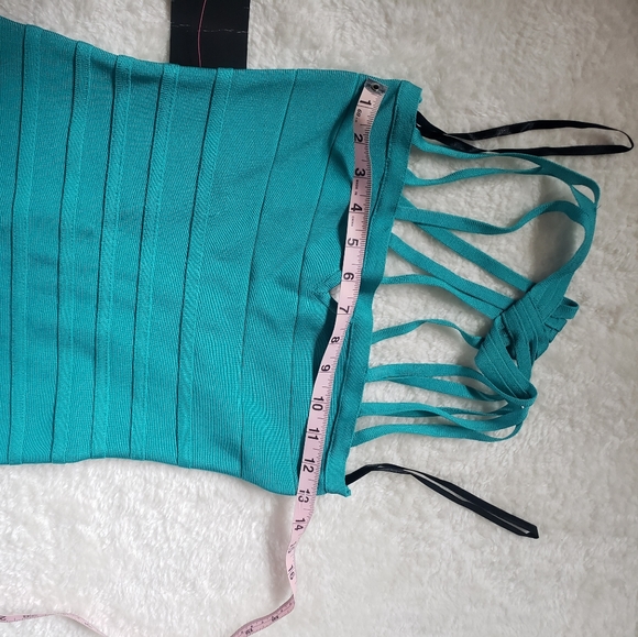 Green bebe dress - Picture 4 of 7